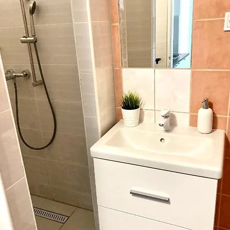 아파트 City Apartment Štúrovo